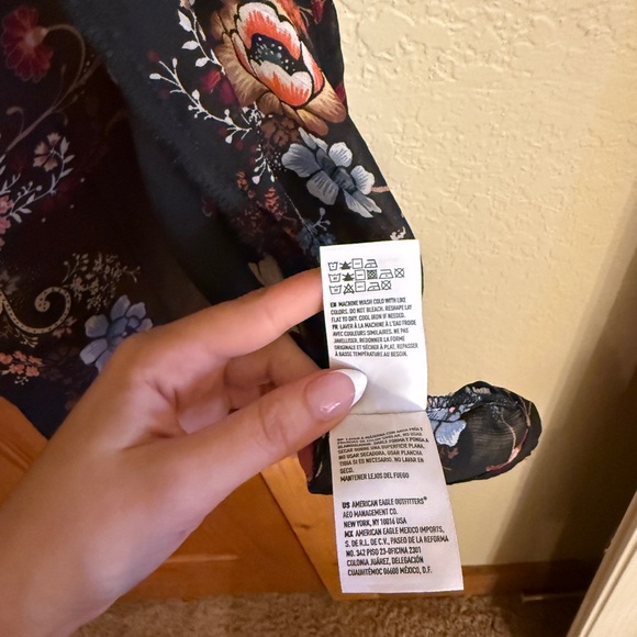 AE Floral Black Sheer Lace Cardigan - Picture 7 of 8